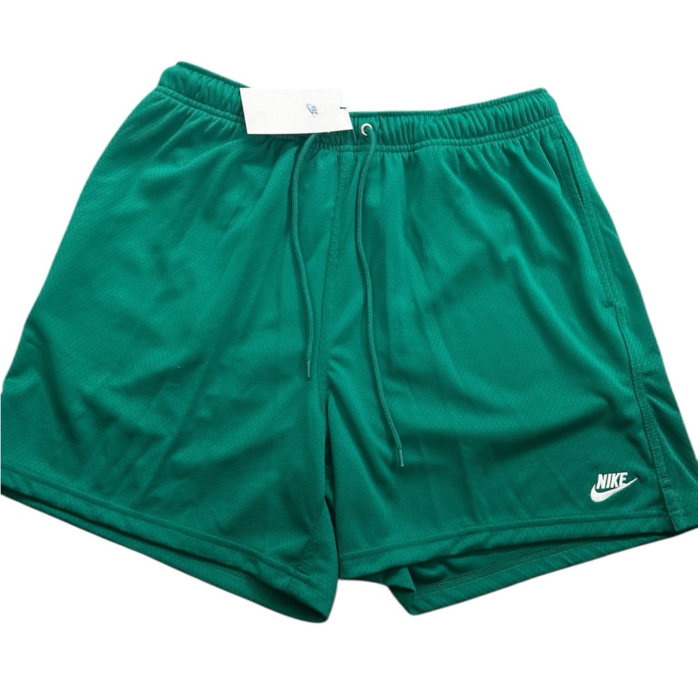 Nike Men's Emerald Athletic Trainjng Shorts size Medium